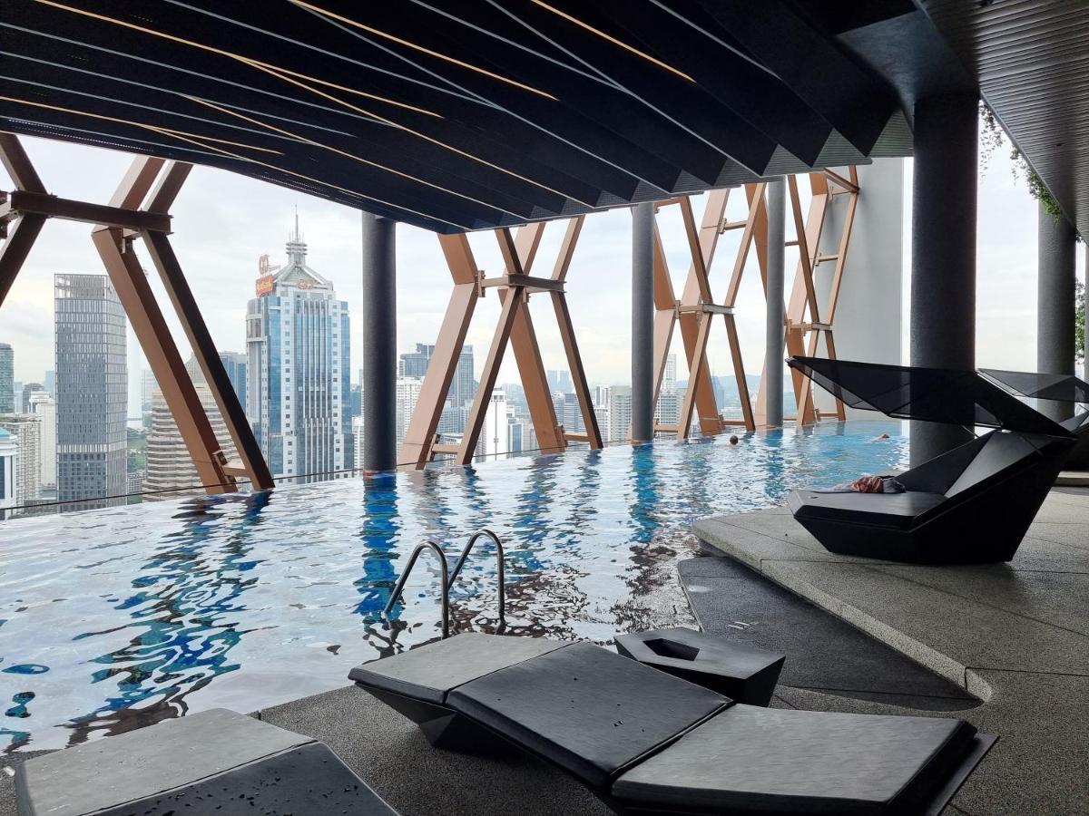 Scarletz Suites Klcc By De Harlequins Guesthouse Kuala Lumpur Exterior photo