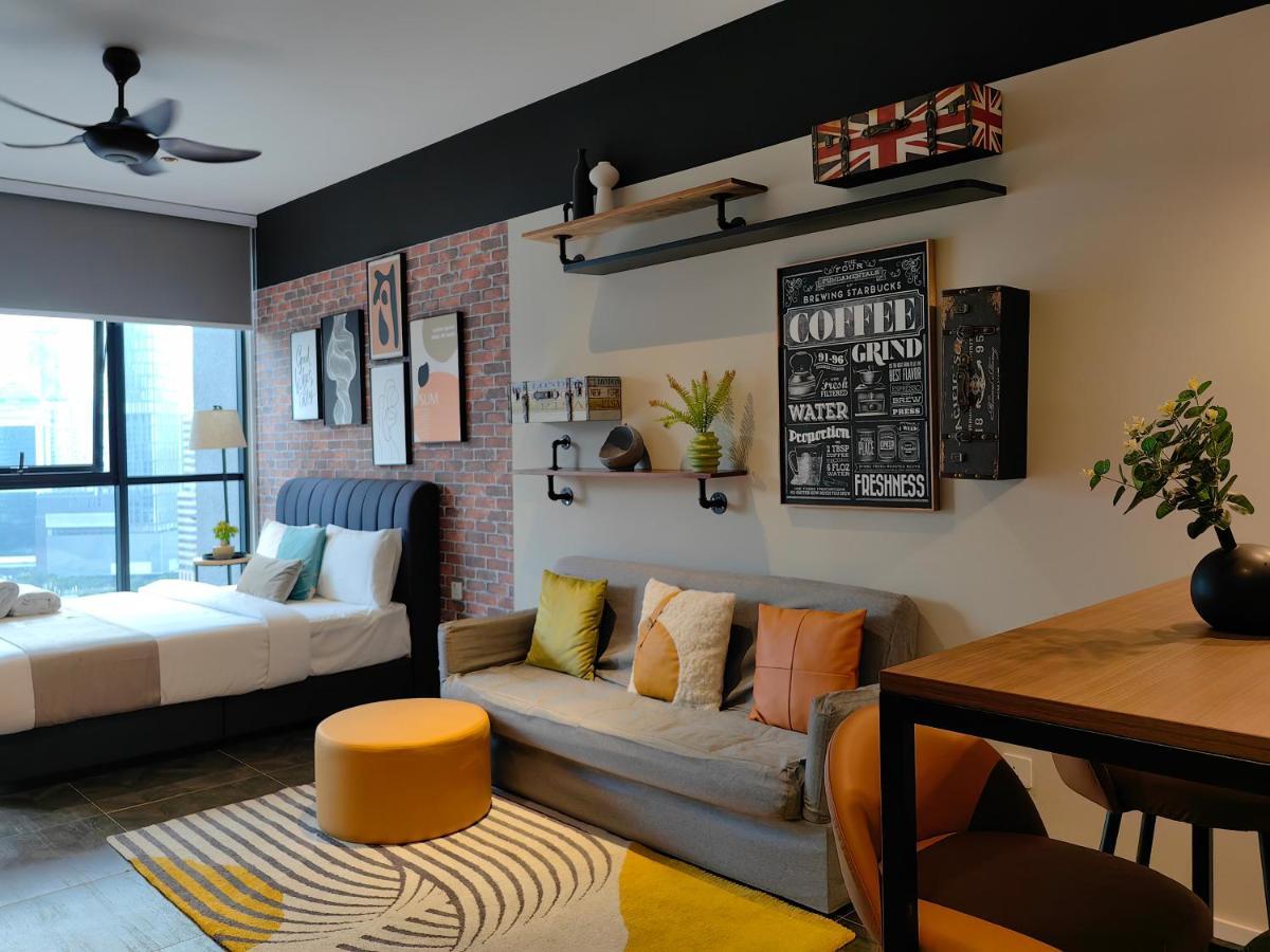 Scarletz Suites Klcc By De Harlequins Guesthouse Kuala Lumpur Exterior photo