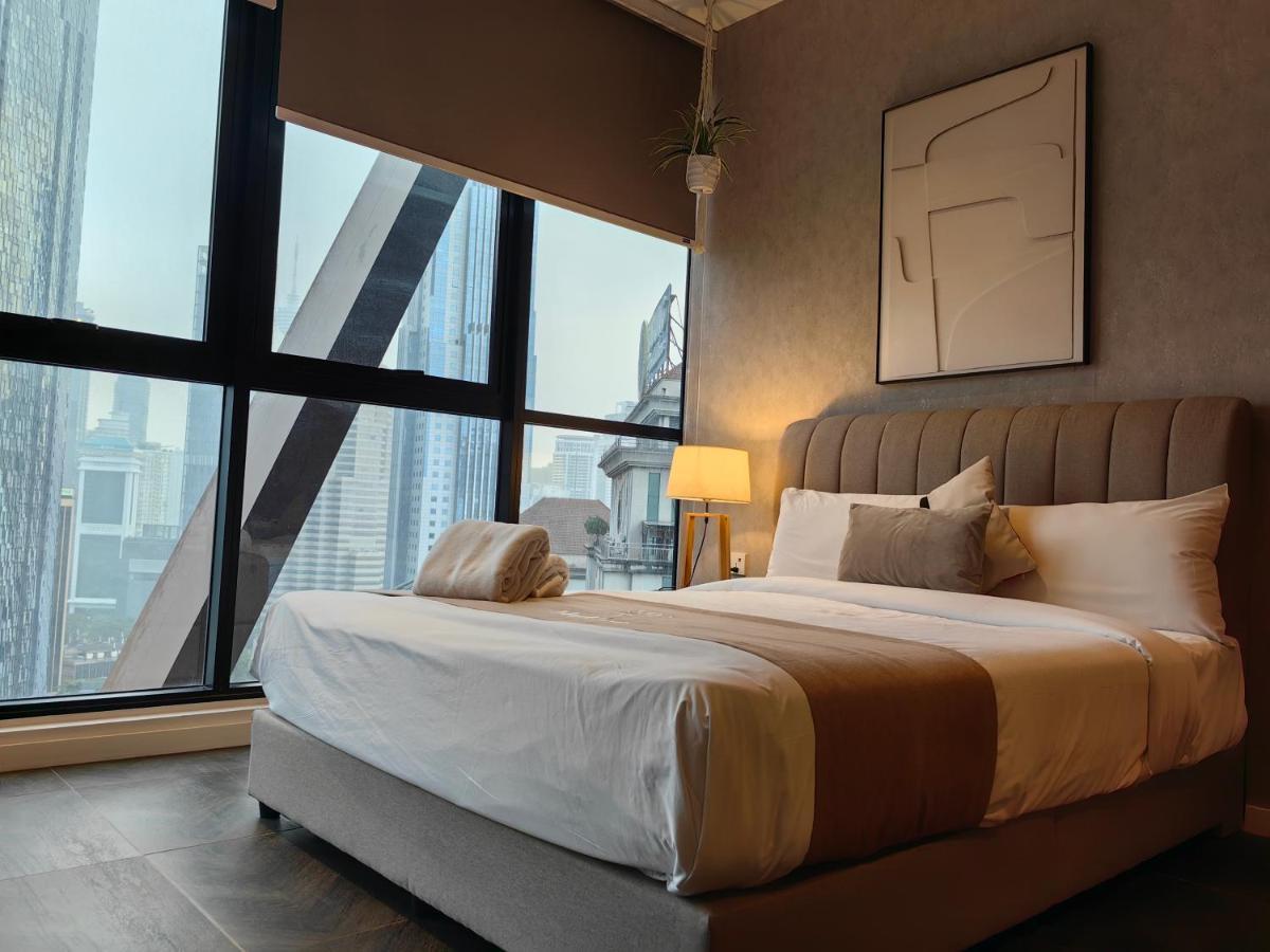 Scarletz Suites Klcc By De Harlequins Guesthouse Kuala Lumpur Exterior photo