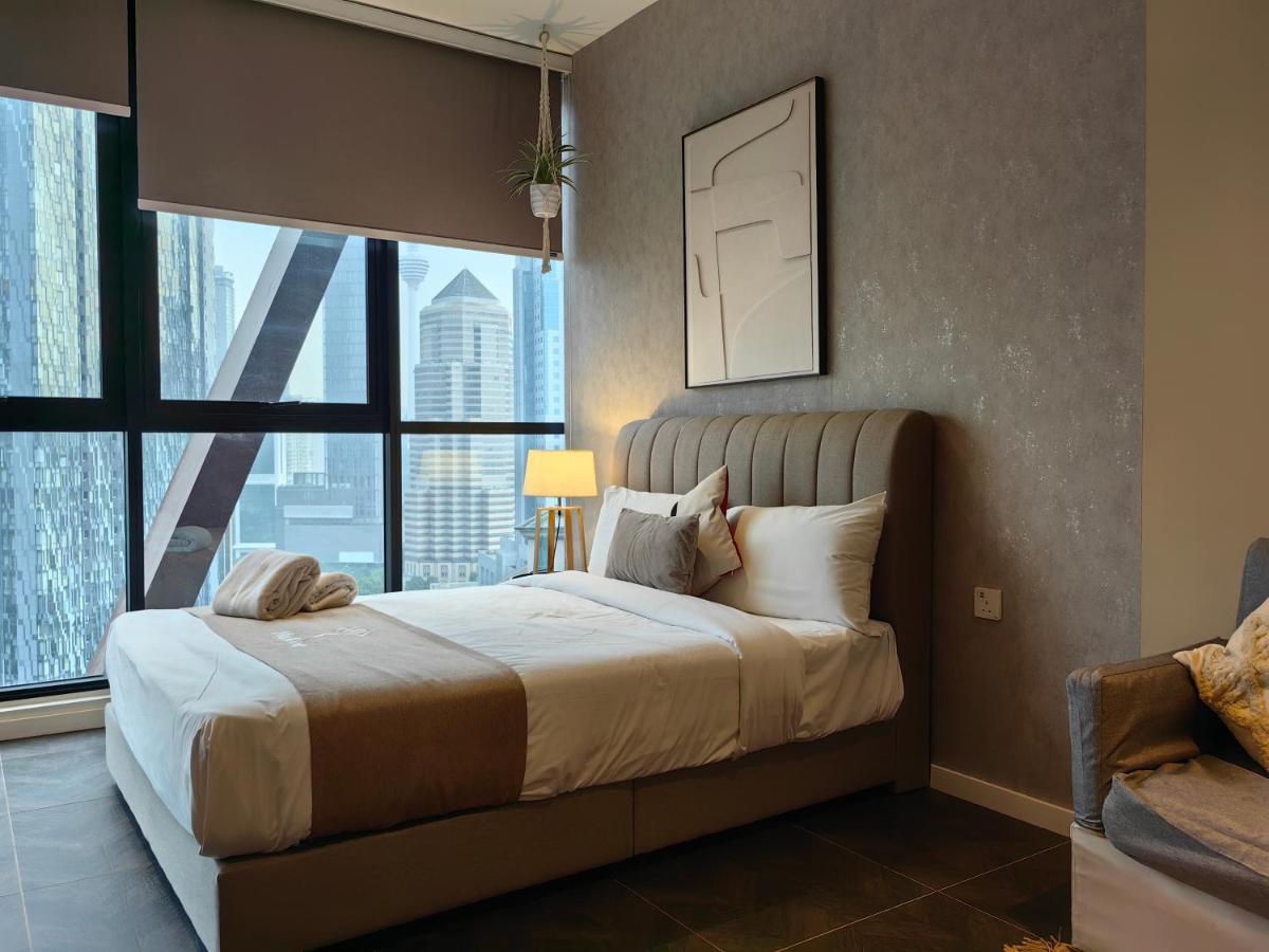 Scarletz Suites Klcc By De Harlequins Guesthouse Kuala Lumpur Exterior photo